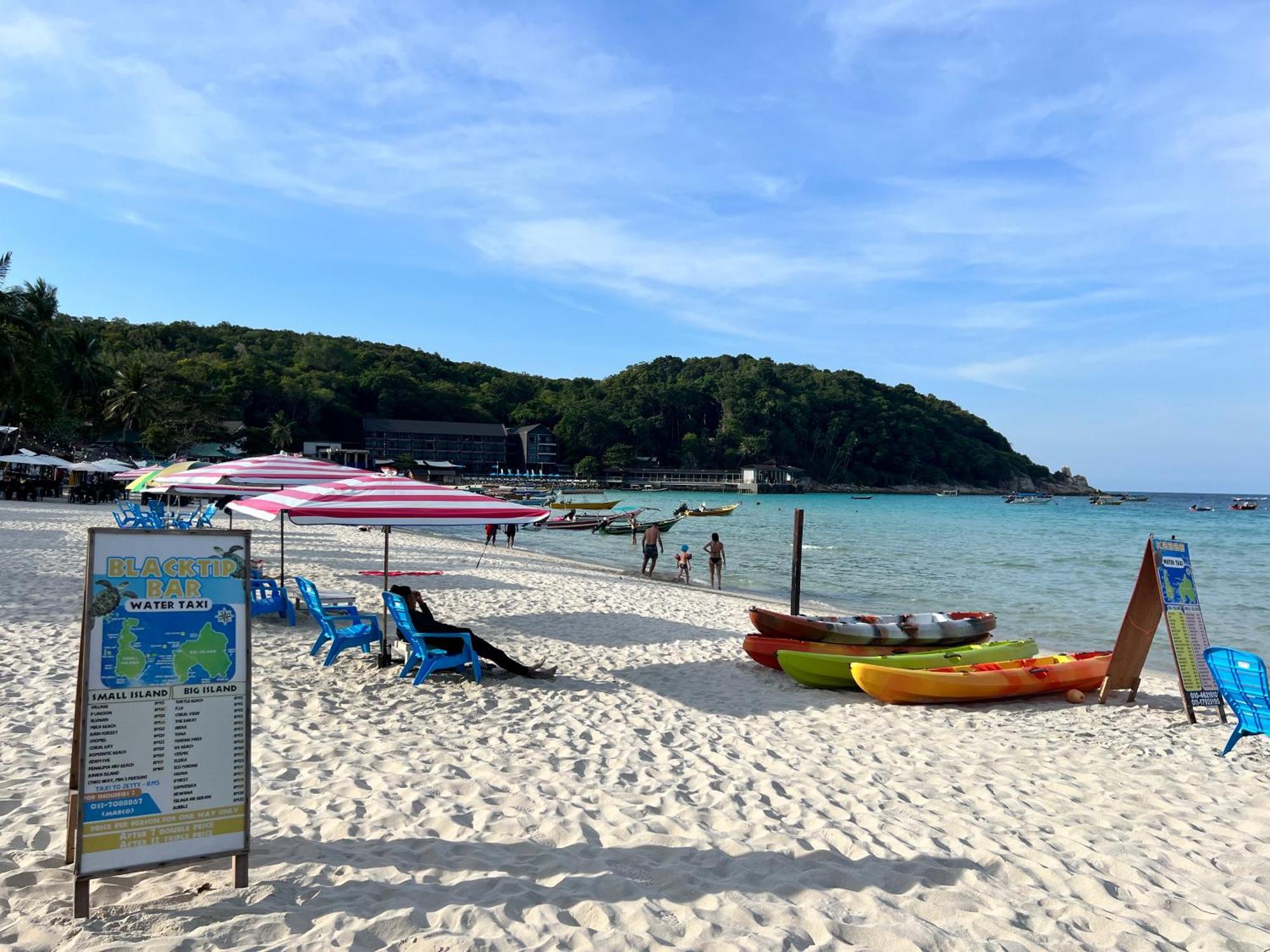 Ohlala Guesthouse プルフンティアン島 エクステリア 写真